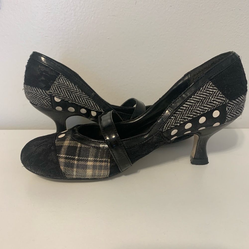 Danita K black patchwork heels size 5.5